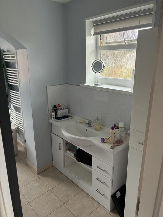 Bathrooms by Romenzo Construction