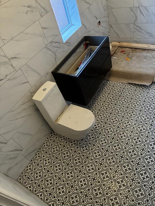 Bathrooms by Romenzo Construction
