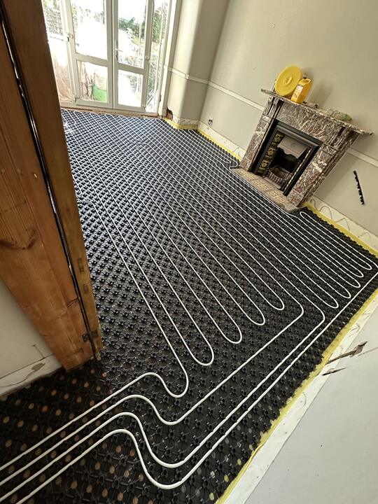 Flooring and underfloor heating by Romenzo Construction