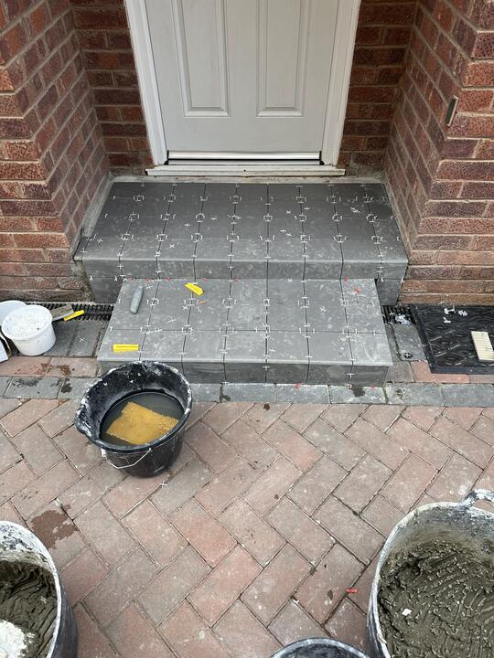 Outdoor work and garden rooms by Romenzo Construction