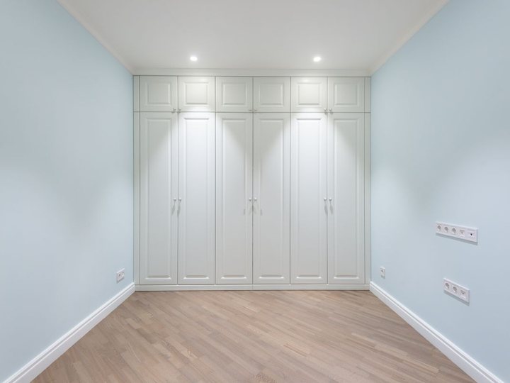 Example of fitted wardrobes