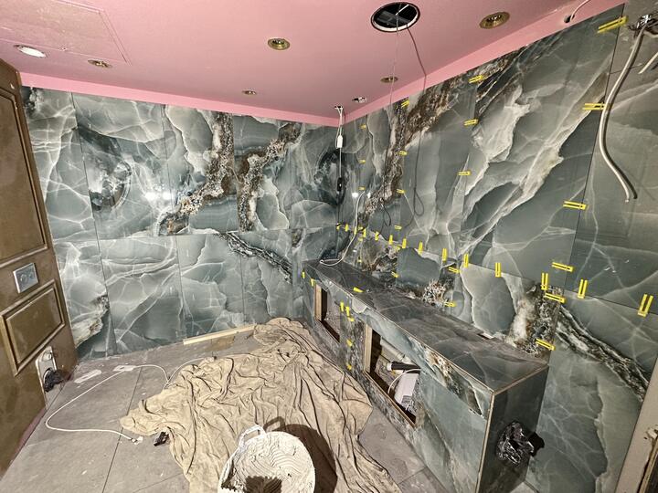 Tiling by Romenzo Construction