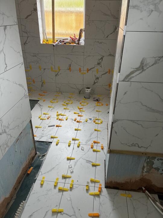 Tiling by Romenzo Construction