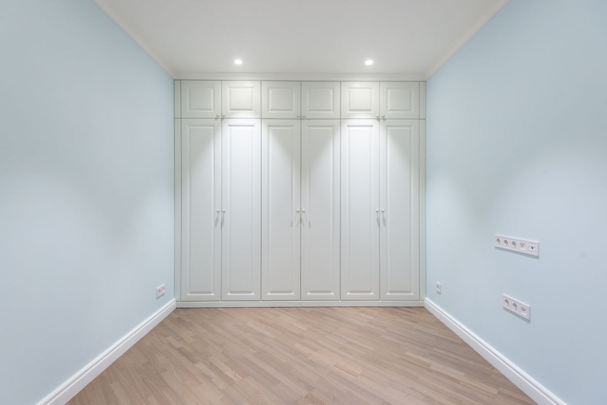Example of fitted wardrobes